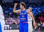 米兰,-意大利篮球联赛激烈角逐首场比赛，哪支队伍出彩？