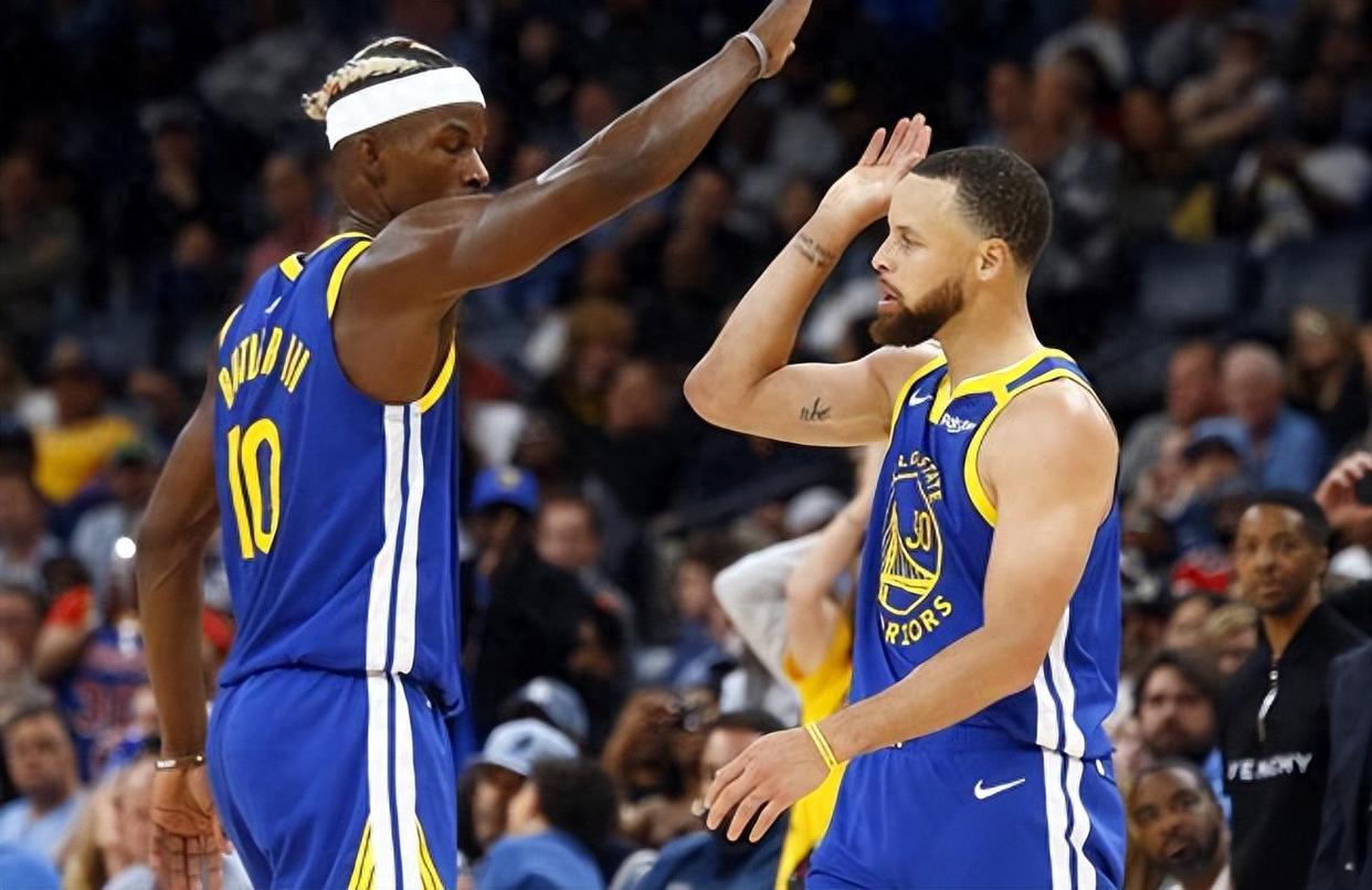 勇士惨败掘金吞下败仗 勇士惨败掘金吞下败仗