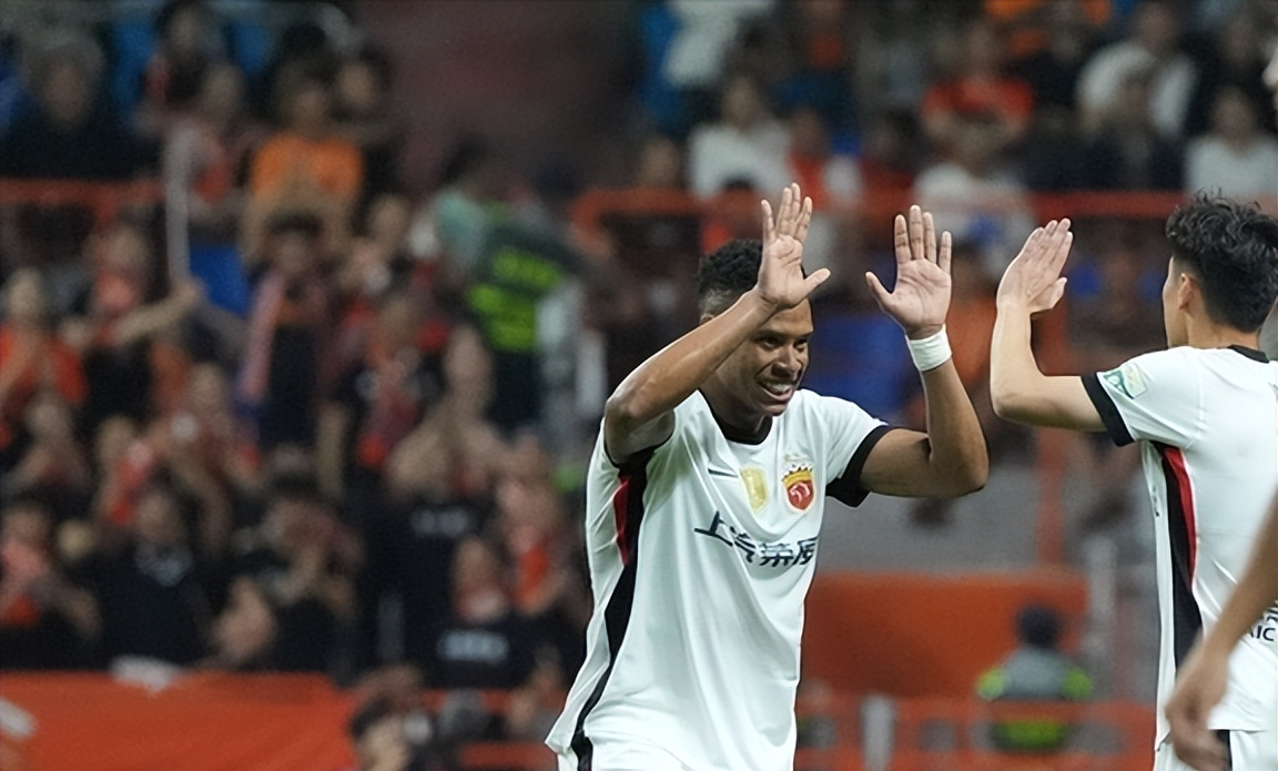 上港客场大胜建业，连续三战保持不败