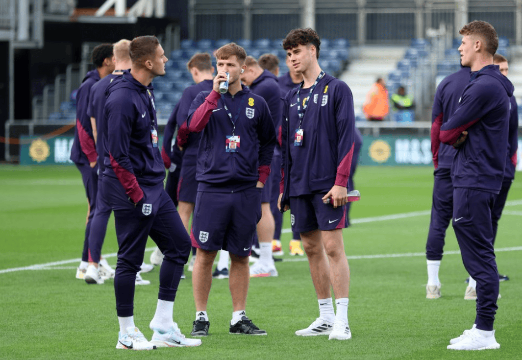 关于捷克队遭受波折,欧预赛前景堪忧的信息 关于捷克队遭受波折,欧预赛前景堪忧的信息