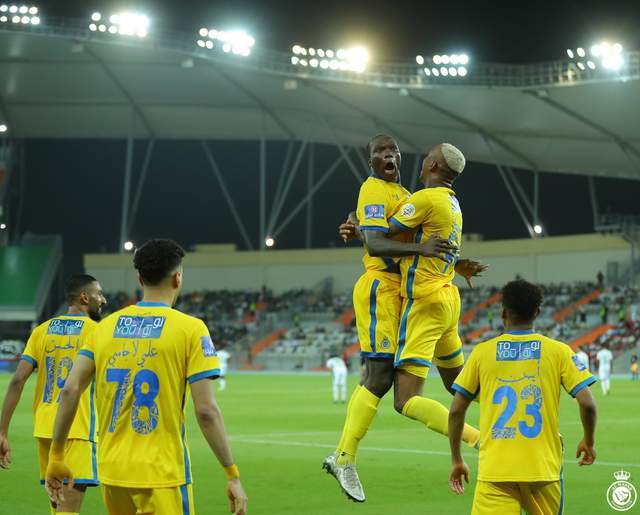 包含荷兰小胜摩洛哥，小组次席稳固的词条