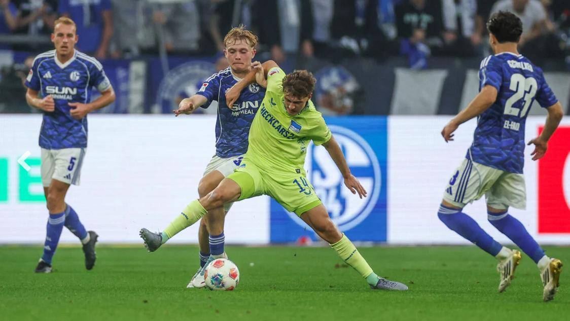 包含柏林赫塔主场遭遇惨败，战绩受挫的词条