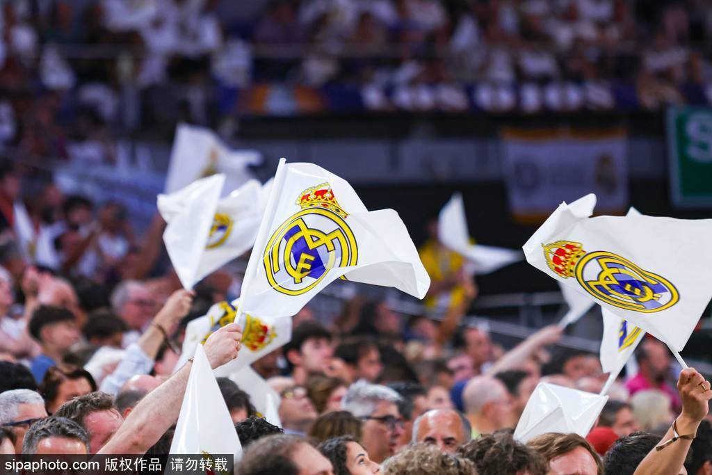 关于球队团结一心，助力逆转胜利的信息