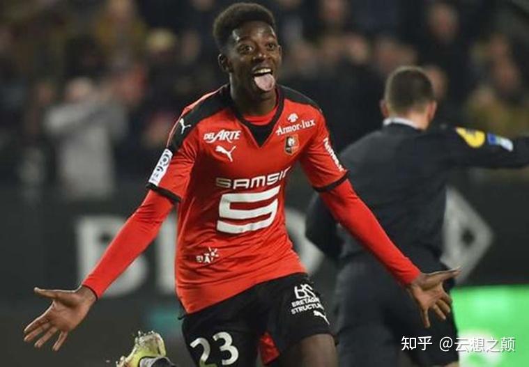 包含摩苏尔遭遇伤病波折，法甲球场伤愈之路的词条