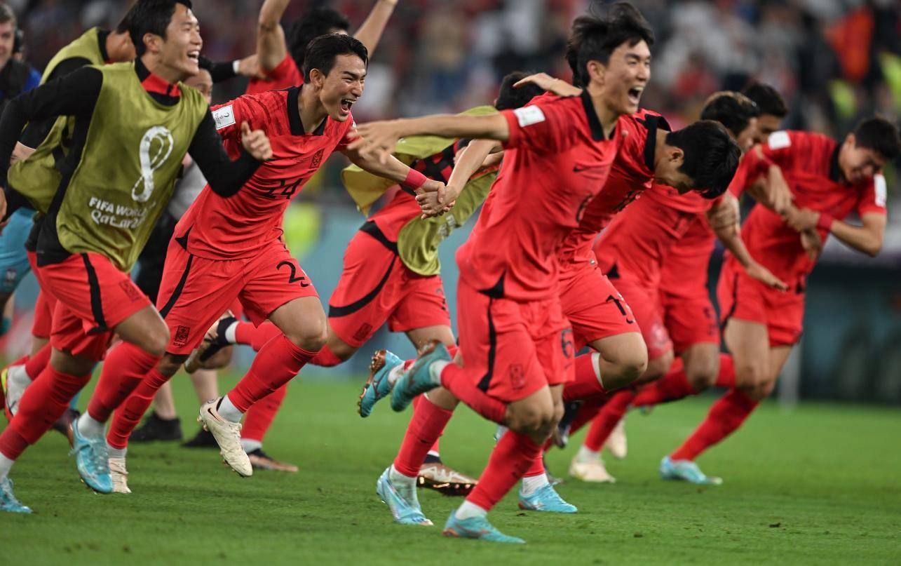 纷争不止，东方足球盛宴拼尽全力赢得荣誉