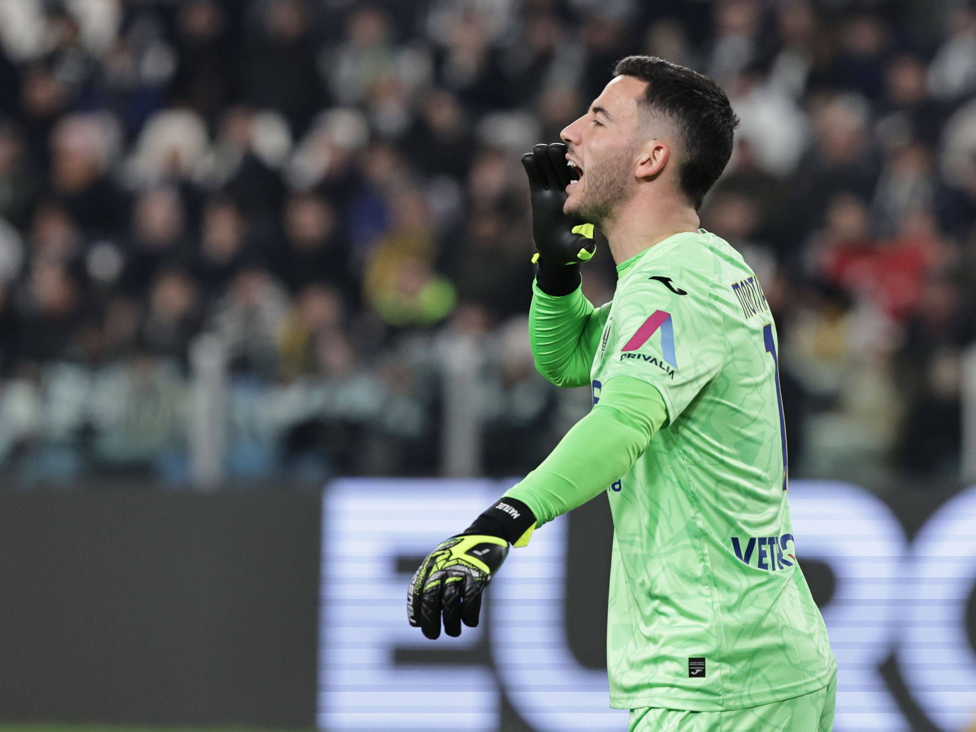 维罗纳客场惨败拿不住尤文图斯，寻找突破机会