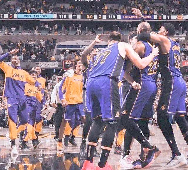 湖人击败步行者，领先西部