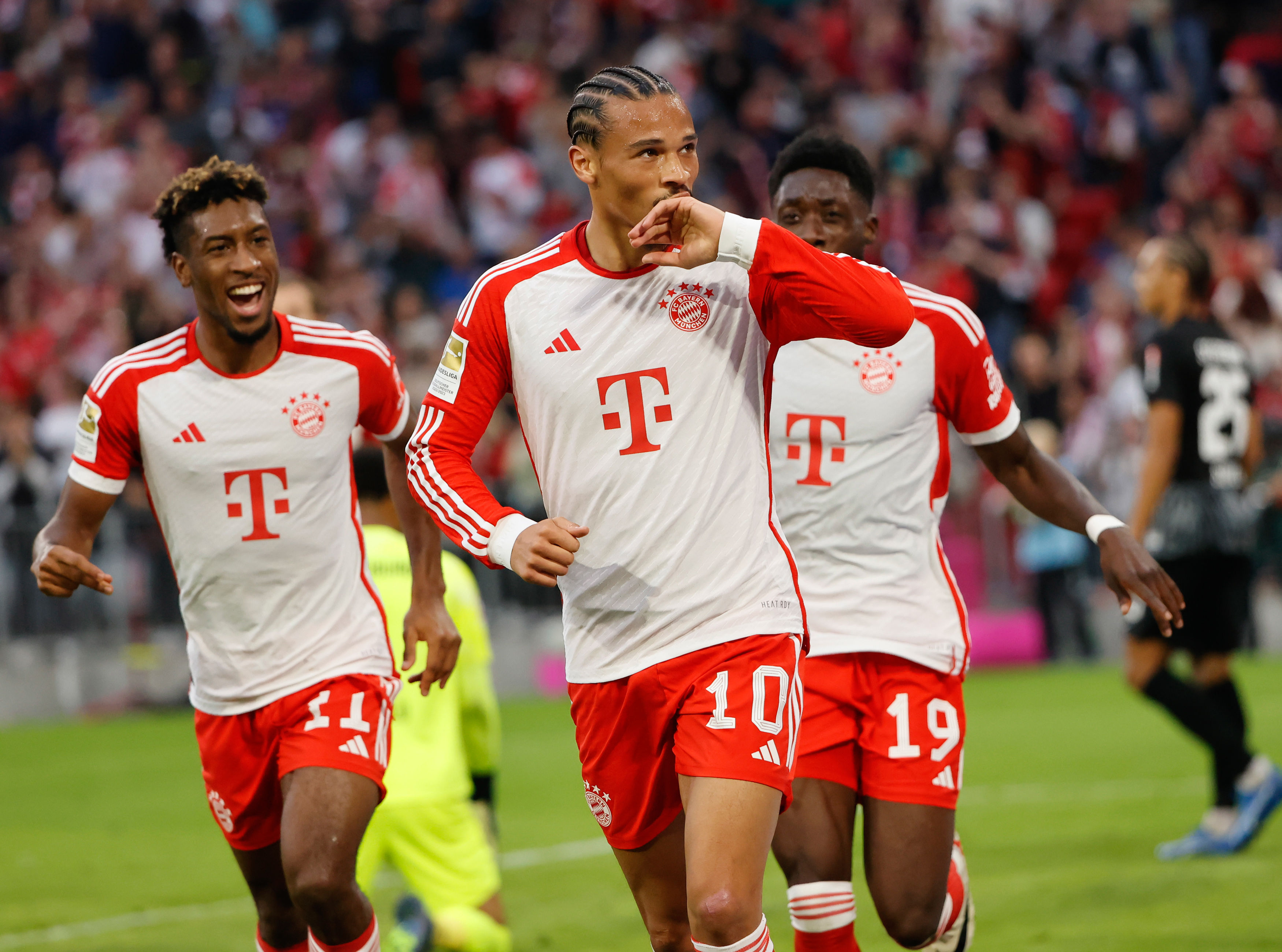 拜仁慕尼黑胜多特蒙德，继续德甲联赛领跑的简单介绍