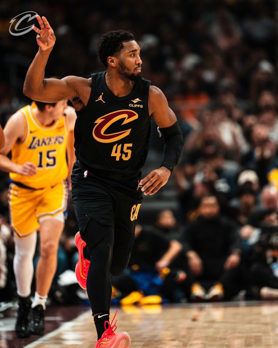 雄鹿力克魔术，保持不败金身的简单介绍