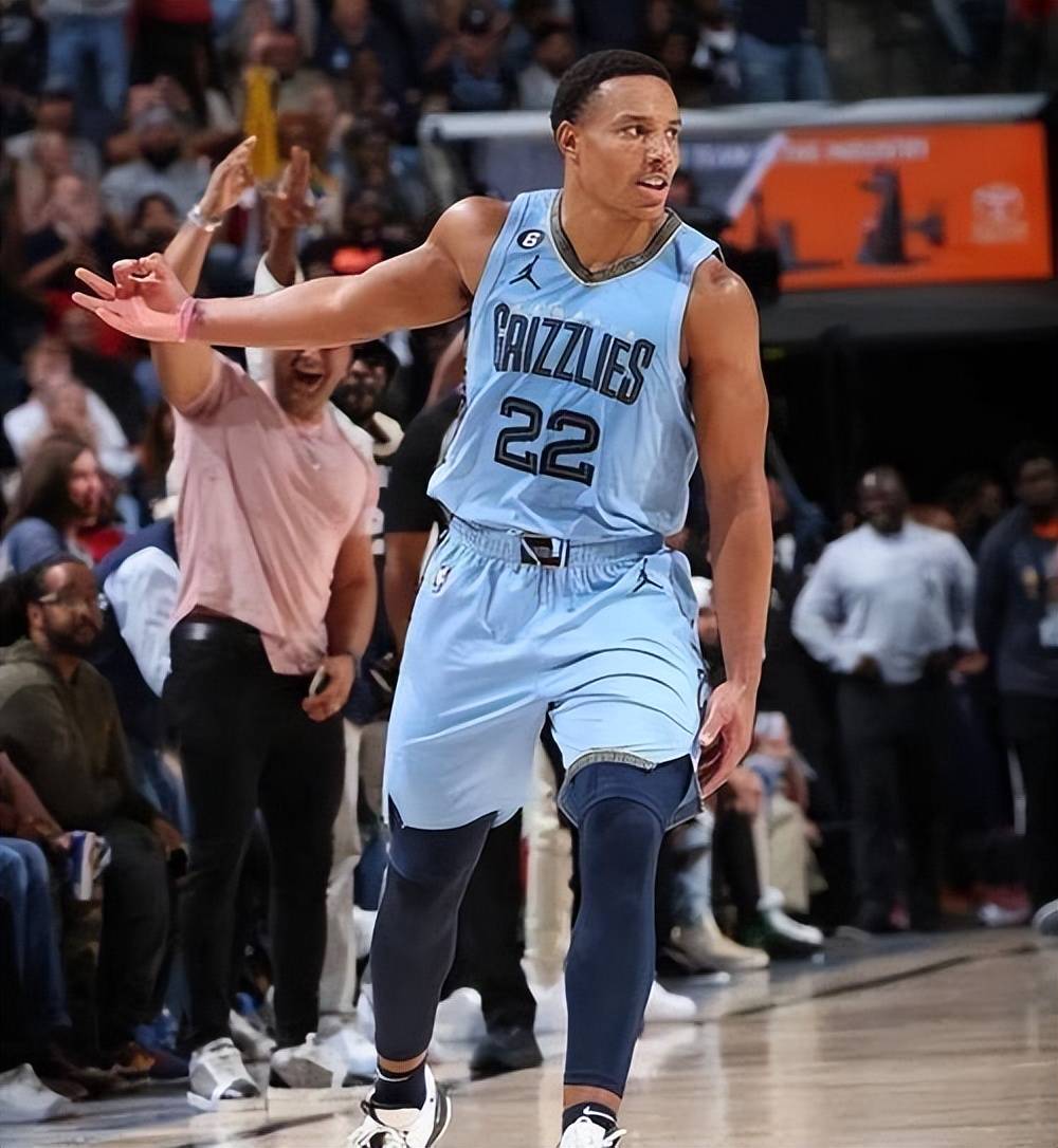 湖人翻盘76人，乔治刷新纪录