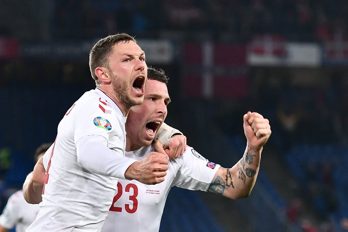 丹麦队完胜德国队，黄鸭组合统治全场的简单介绍